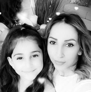 Meet your Posher, Sadaf